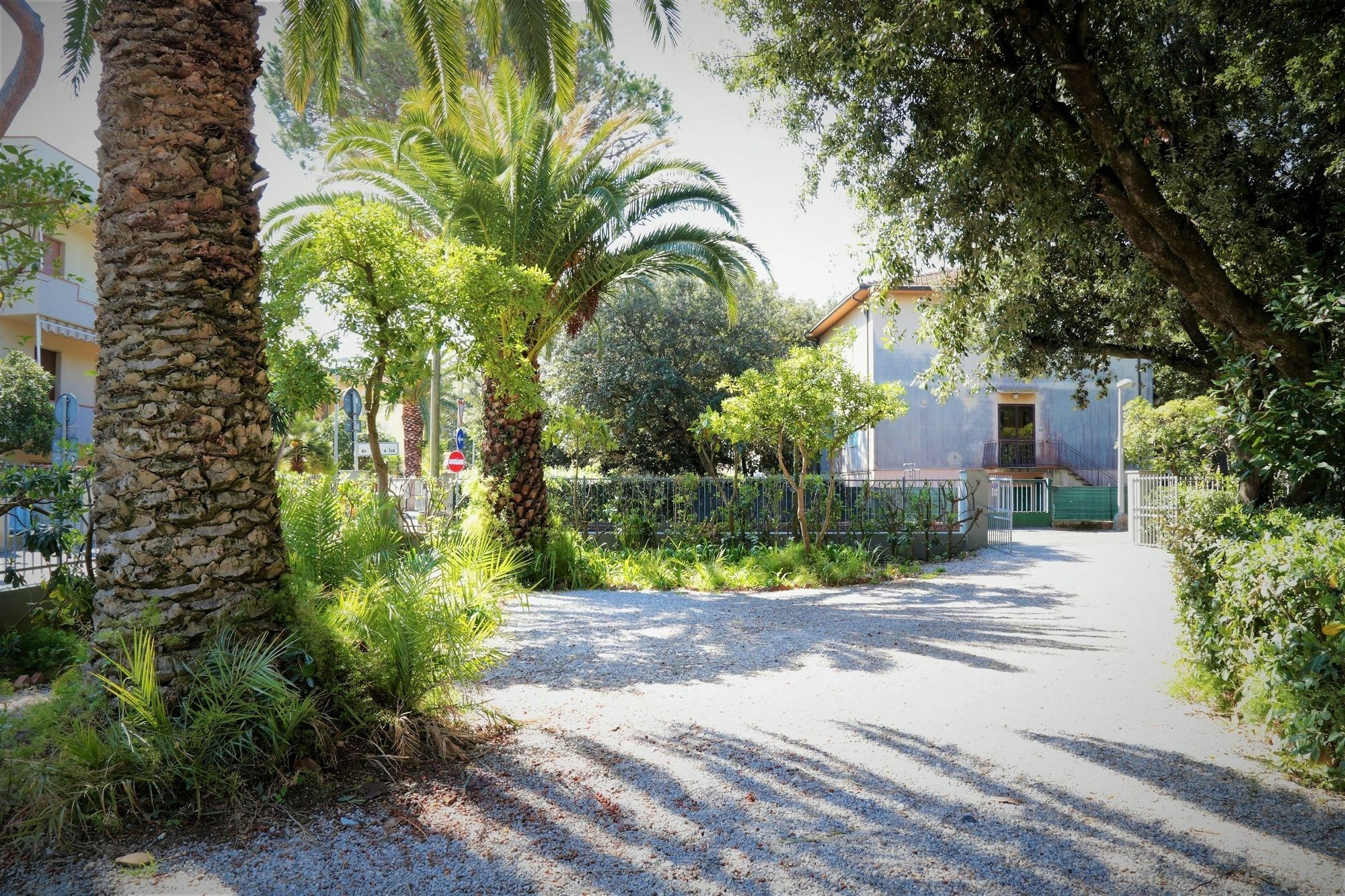 Invilla Seristori, A 50 M Dal Mare San Vincenzo Luaran gambar